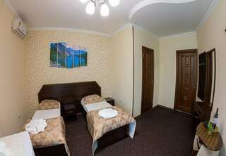 Мини-отель Оскар Симферополь Двухместная комната Комфорт ( TWIN)-3